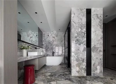 Urlár Marmair Agus Tíleanna Balla